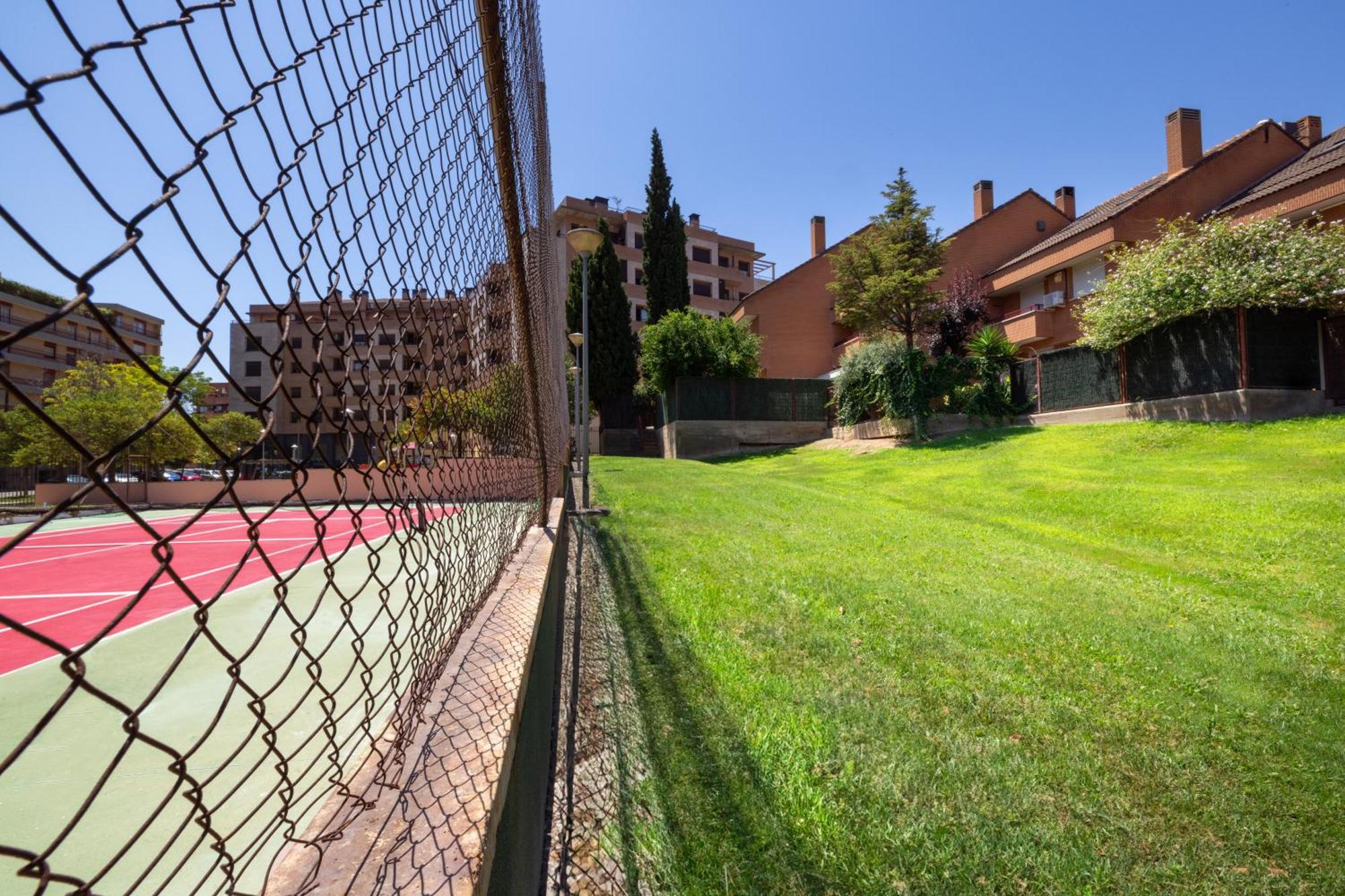 Villa Casa Con Piscina En El Centro Tudela Exterior foto